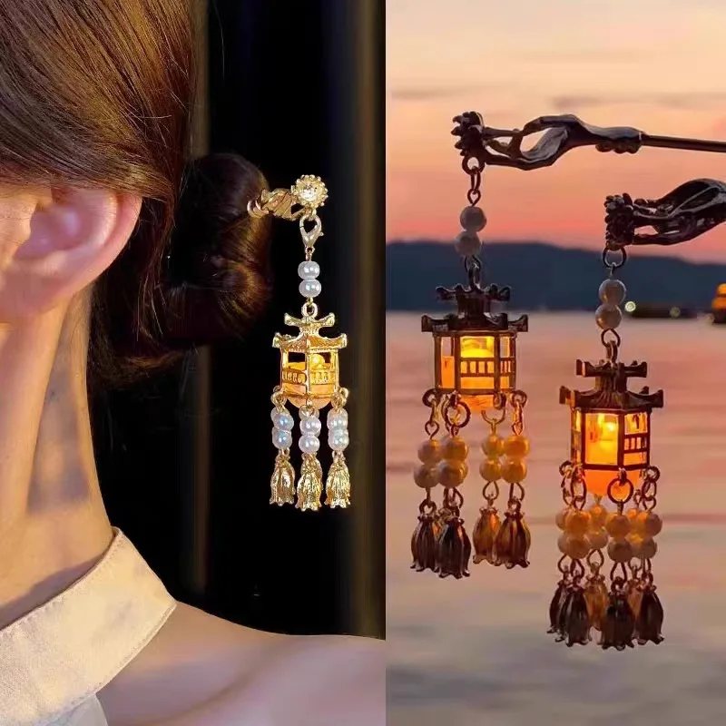

Chinese Style Hair Stick Glowing Lotus Lantern Hairpin Women Ancient Style Palace Lantern Hair Stick Flower Tassel Hair Insert