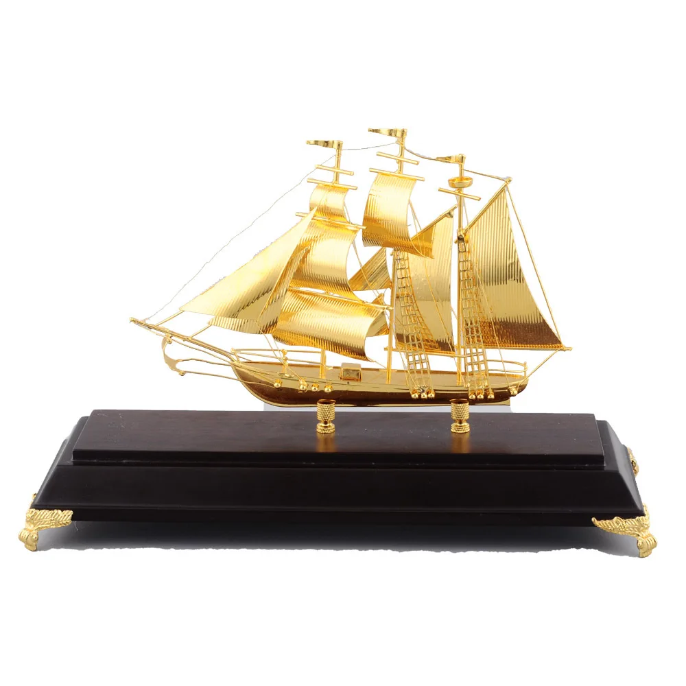 Metal copper sailboat model gold-plated office desktop ornament opening business gift copper handicraft
