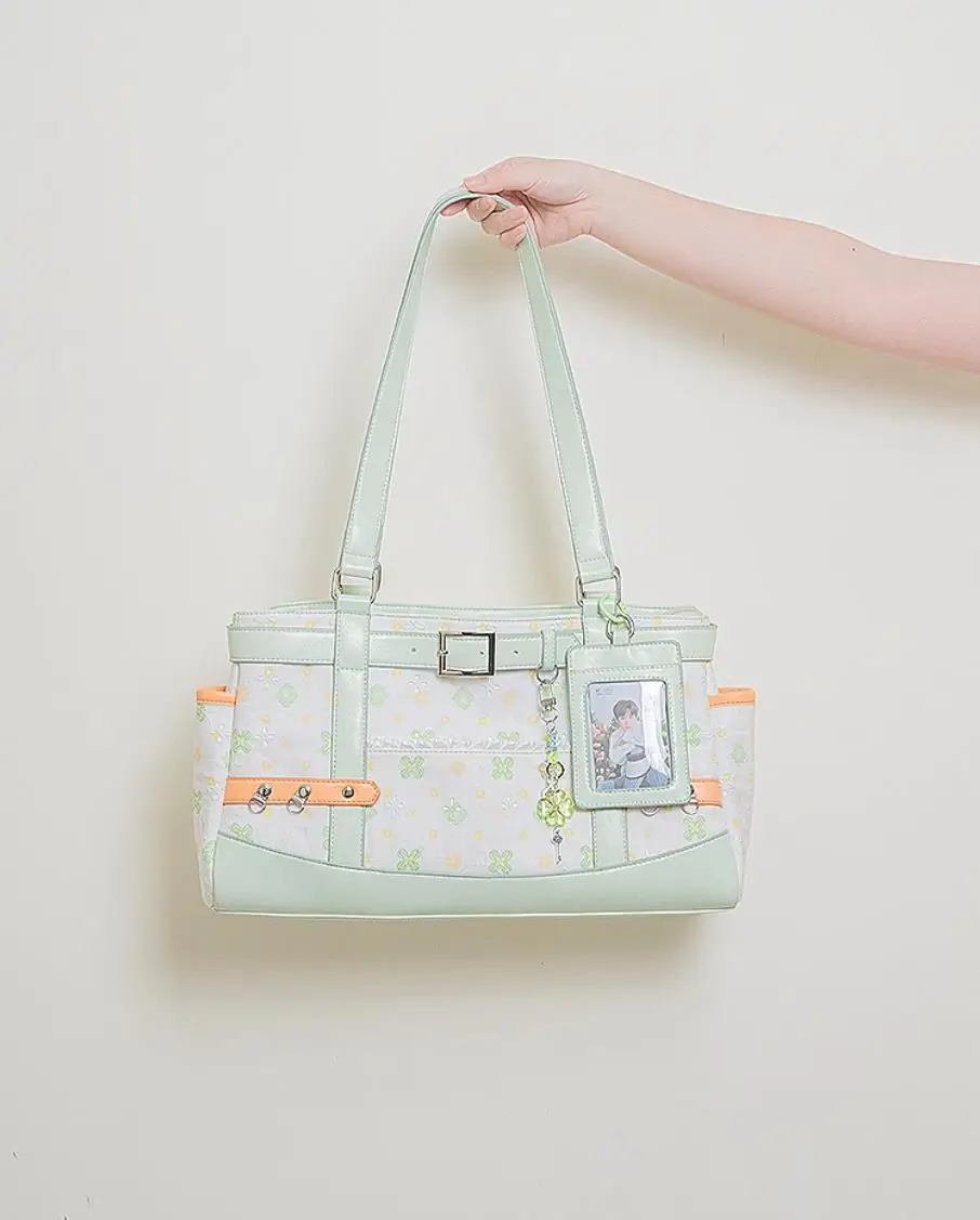 

Original College Students Four Leaf Clover Printed PU Shoulder Bag Women's Tote Bag Badge Card Pain Bag Color-matching Underarm