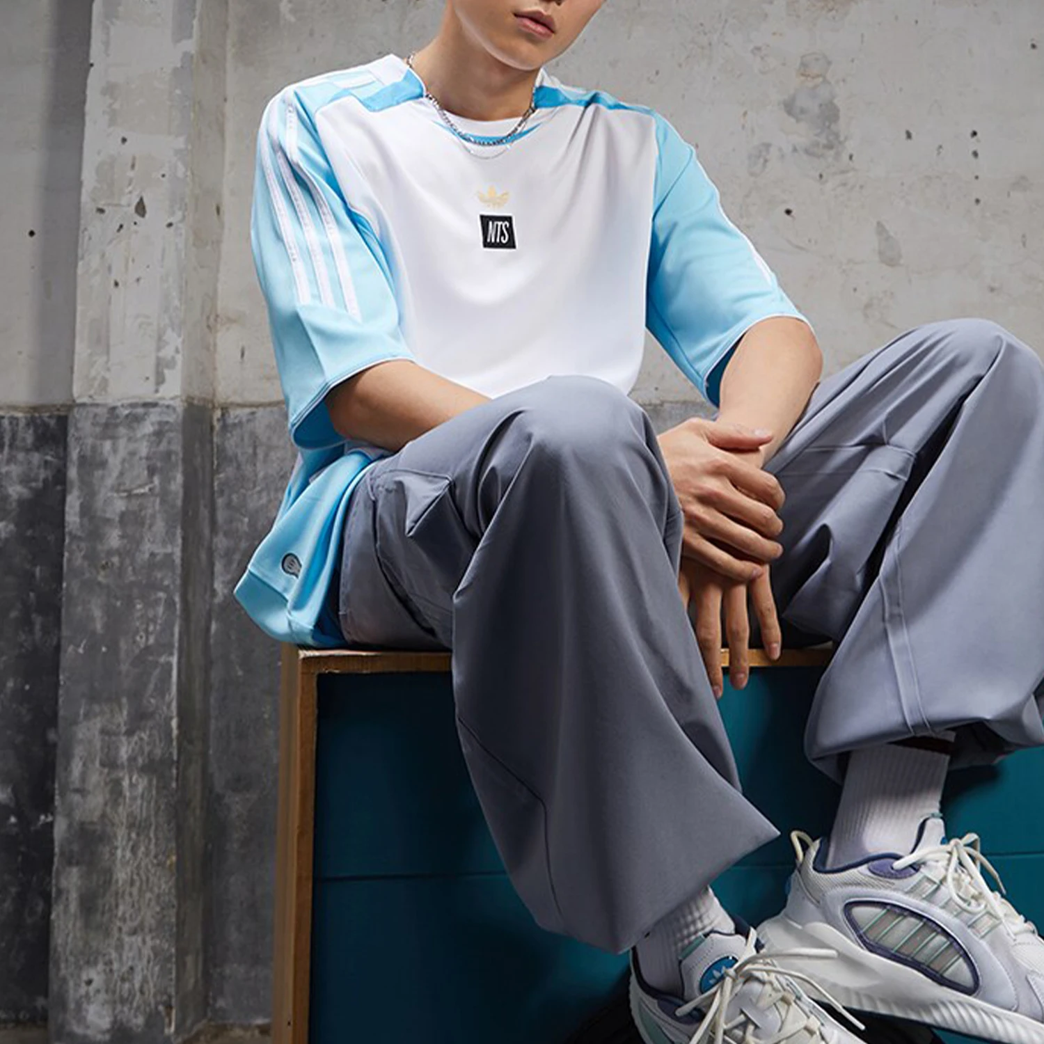 

Официальная оригинальная мужская футбольная спортивная футболка Adidas для совместной работы JI5132