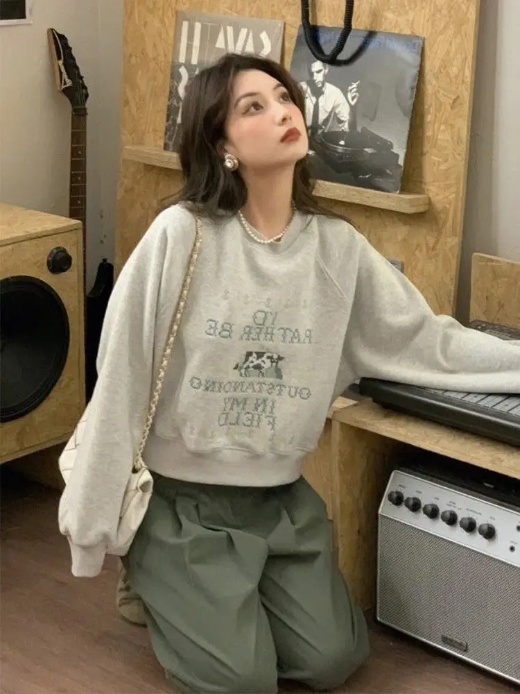 Gray round neck sweatshirt for women 2024 early autumn new Korean style loose casual high-end super good-looking women clothing