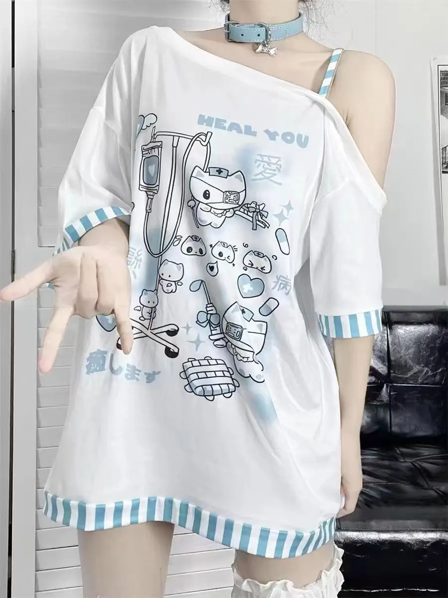 Thumbnail 2 - #7 Trending Womens Graphic Print Tees Right Now