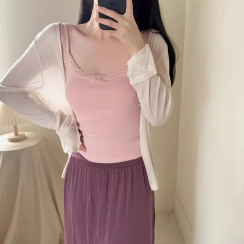 Top Estivo Dopne 2023, Slim Fit con Bordo in Pizzo, Design con Nodo, Spalline Sottili, Tono Morbido e Puro