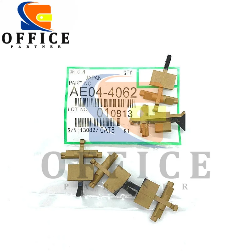 

AE04-4062 Upper Picker Finger used for Ricoh Aficio 1015 1018 2015 2016 2018 2020 MP1600 MP2000 MP2500 AF1015 AF1018 AE044062
