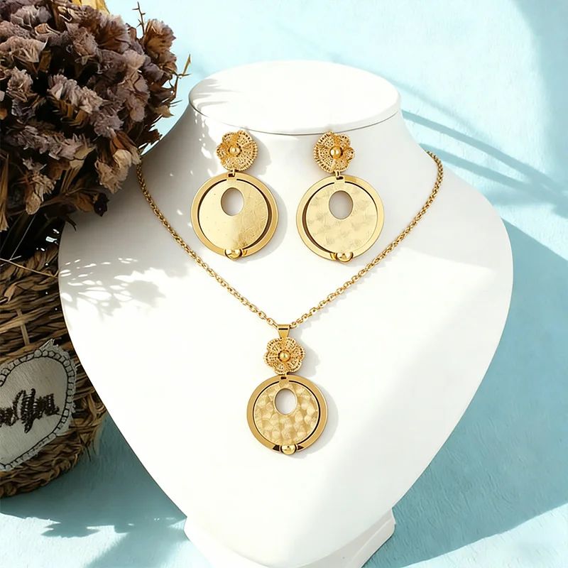

African Gold Color Women Necklace and Earrings Trend Dubai Flower Hollow Out Jewelry Set Gift For Party Wedding Daily Accessorie