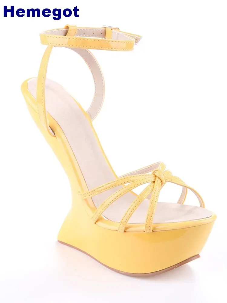 Platform Open Toe Weird Heel Sandals 2024 Summer New Cross Strap Street Buckle Party Sandal Solid Color Fashion Women Sandals