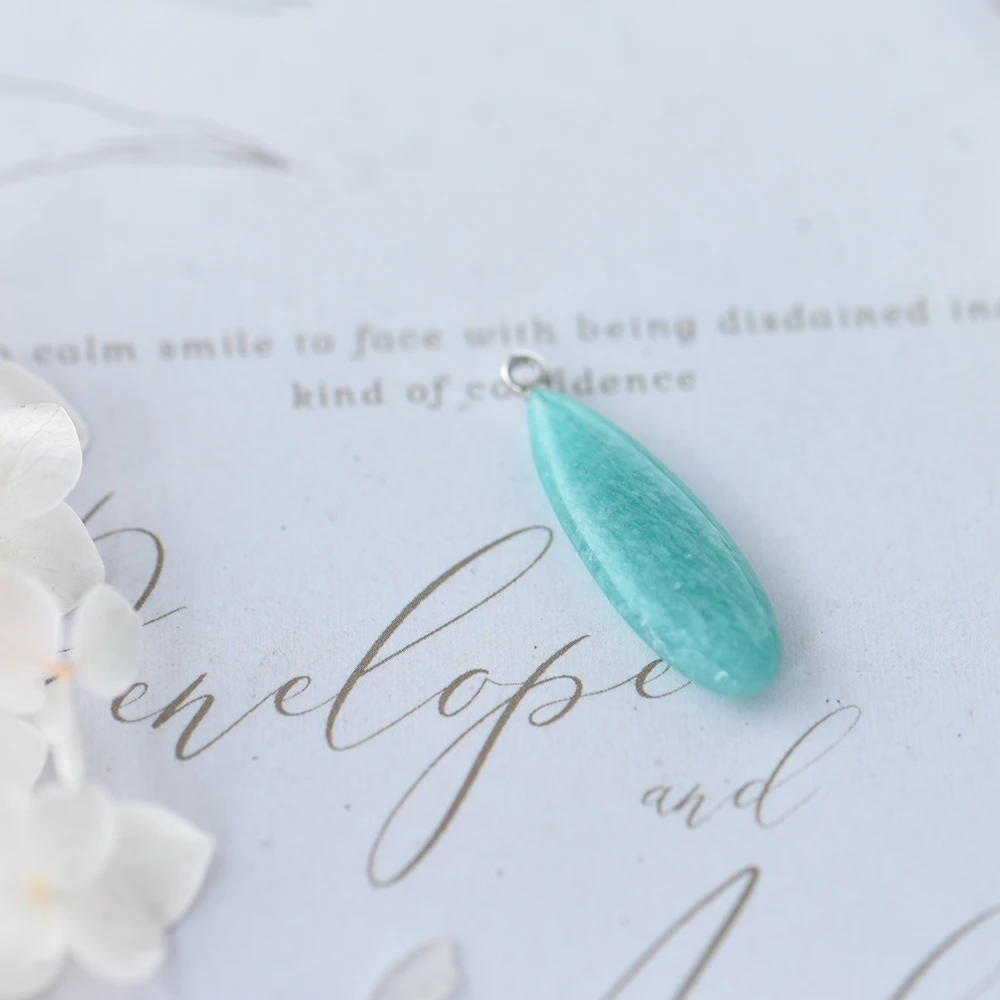 ITSMOS Teardrop Labradorite Long Raw Crystal Pendant Protection Stone Necklace Moon Goddess Jewelry Gift for Spiritual Women view 6