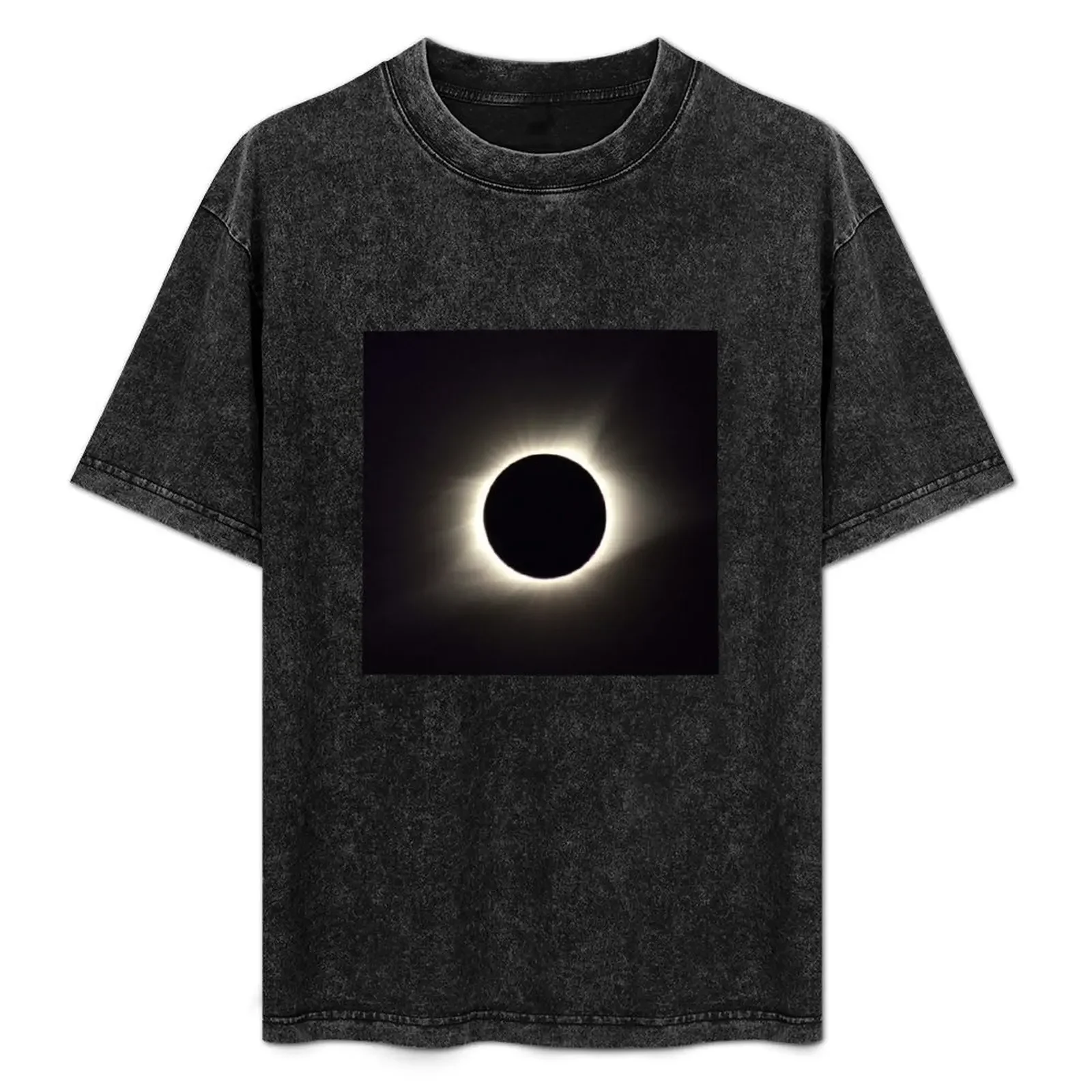

2017 - Solar Eclipse T-Shirt graphic tee shirt sweat plus sizes outfits for men