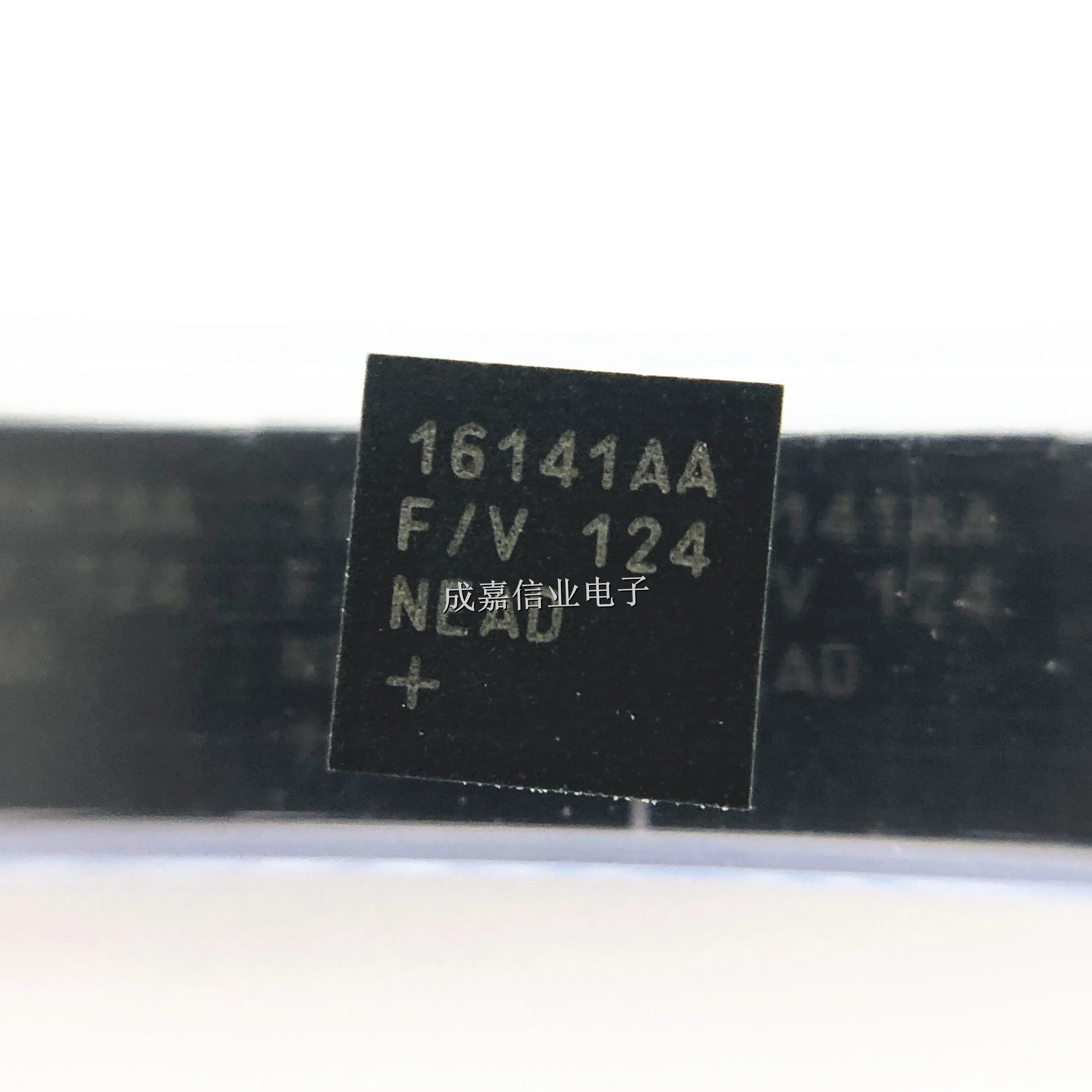 

5 шт./лот MAX16141AAAF/VY+T TQFN-16 МАРКИРОВКА; 16141AAF/V Контроллеры напряжения с горячей заменой PMIC - ИС управления питанием