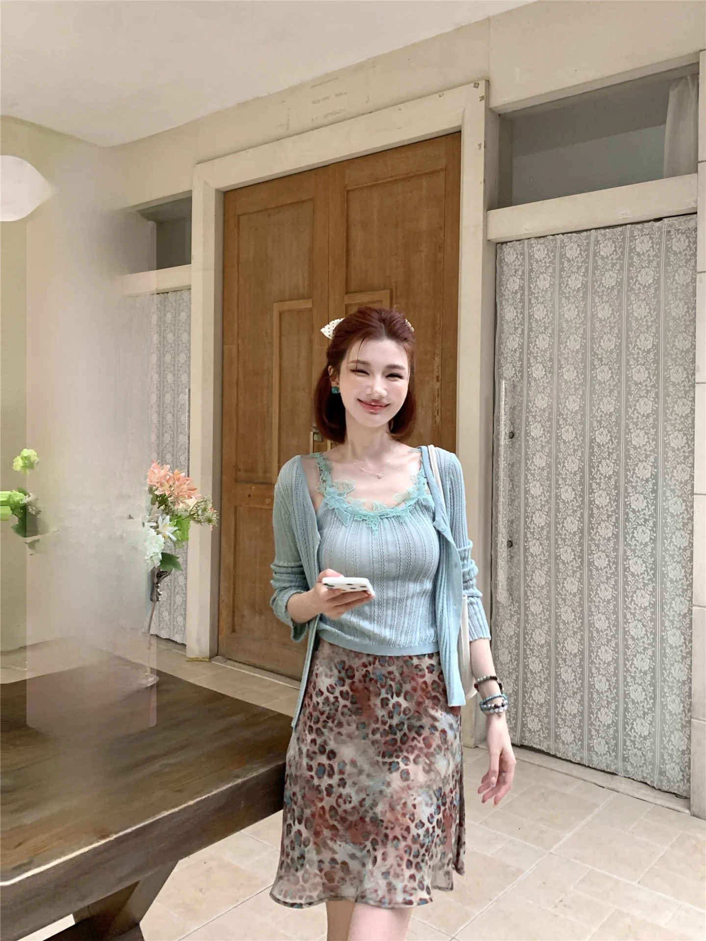 

Women's Knitted Lace Hollow out Soft Style Cardigan And Tank Top Two-Piece Set Spring Summer Breathable Comfortable Fashion
