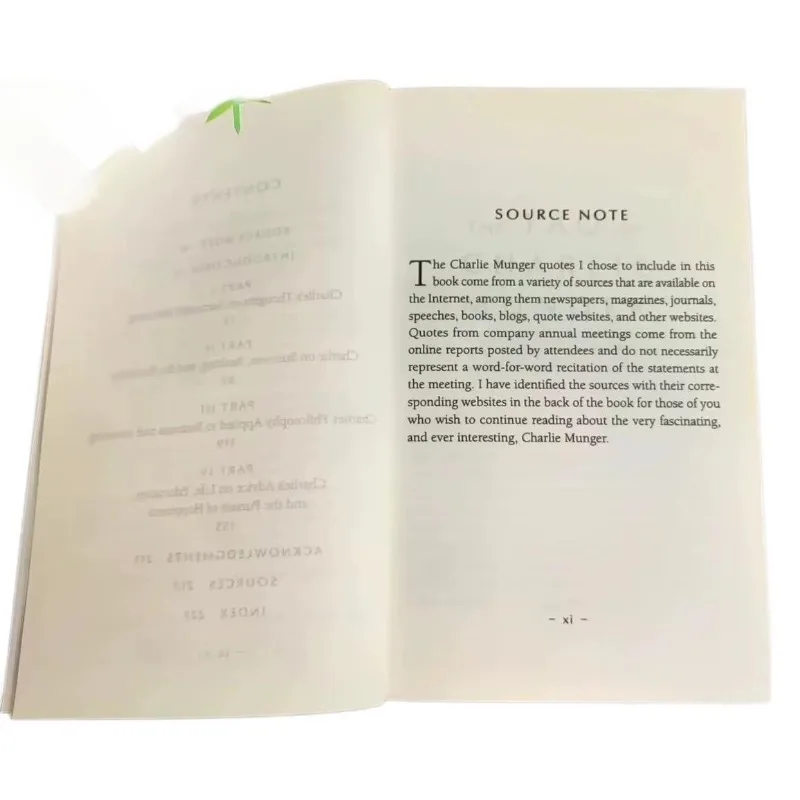 Livro de bolso do Tao de Charlie Munger em inglês