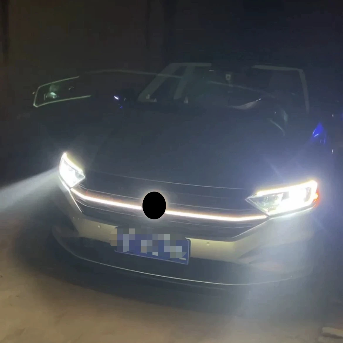 Front Bumper Grille for Volkswagen vw Sagitar Jetta 2019-2022 modified Luminous grill net radiator Car Accessories