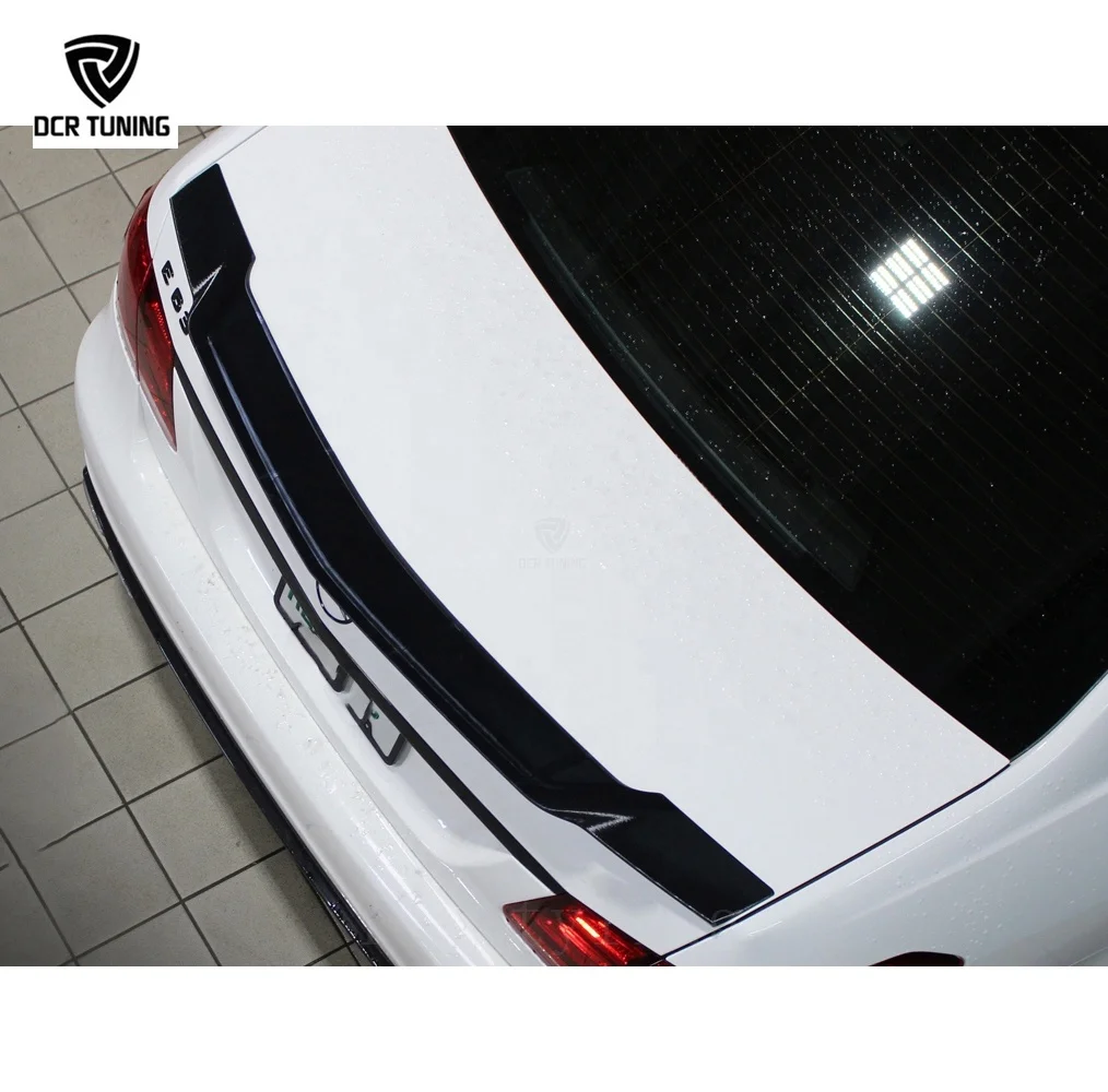 

W212 Body Kit for Mercedes-Benz E Class W212 AMG Carbon Fiber Rear Trunk Spoiler R Style 2009-2016