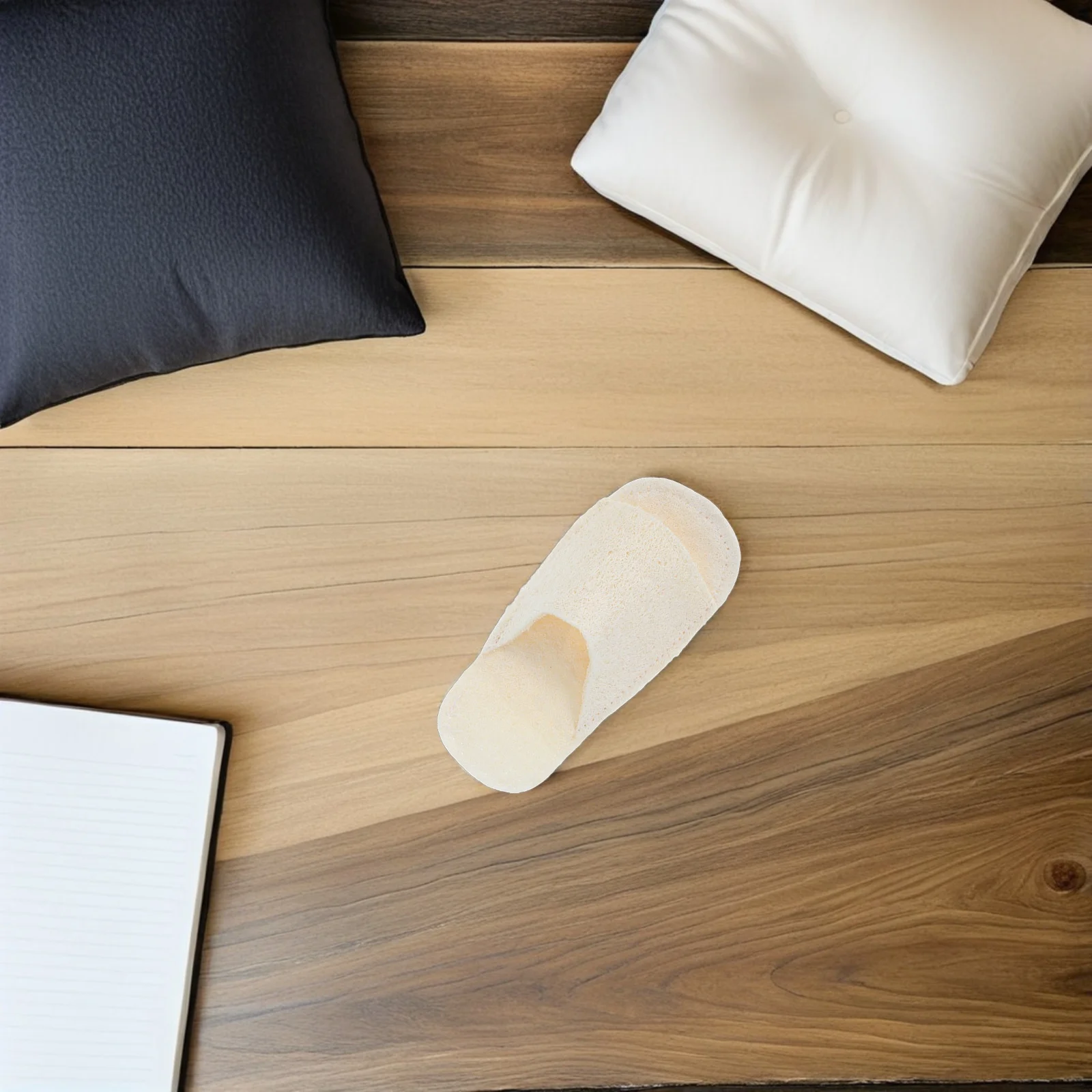 

Natural Loofah Pet Chew Toy Slipper Shape Dog Teething Molar Bite Toy for Cats Dogs Puppy Indoor Interactive Oral Health Dental