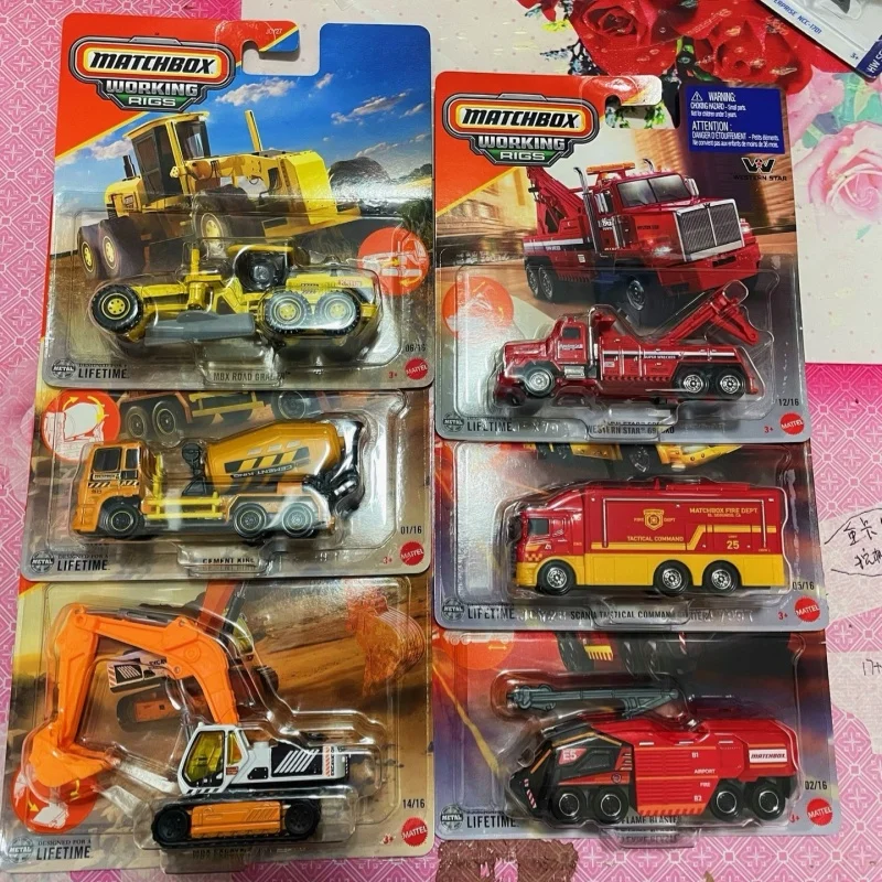 Mattel matchbox 1/64 jcy27 série de veículos de engenharia motor de incêndio carro escavadeira misturador caminhão carro colecionável brinquedo modelo fundido