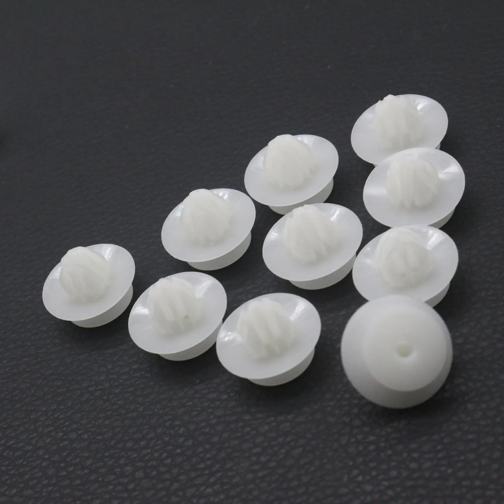 

10 Pcs Lower Quarter Side Rocker Panel Retaining Trim Fastener Clips Fit For Mitsubishi Montero 2001-On MR435918 Nylon White