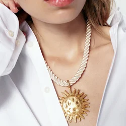 New Fashion Vintage Statement Metal Sun Pendant Necklaces for Women Boho Summer Beach Party Jewelry Choker Collar Necklace