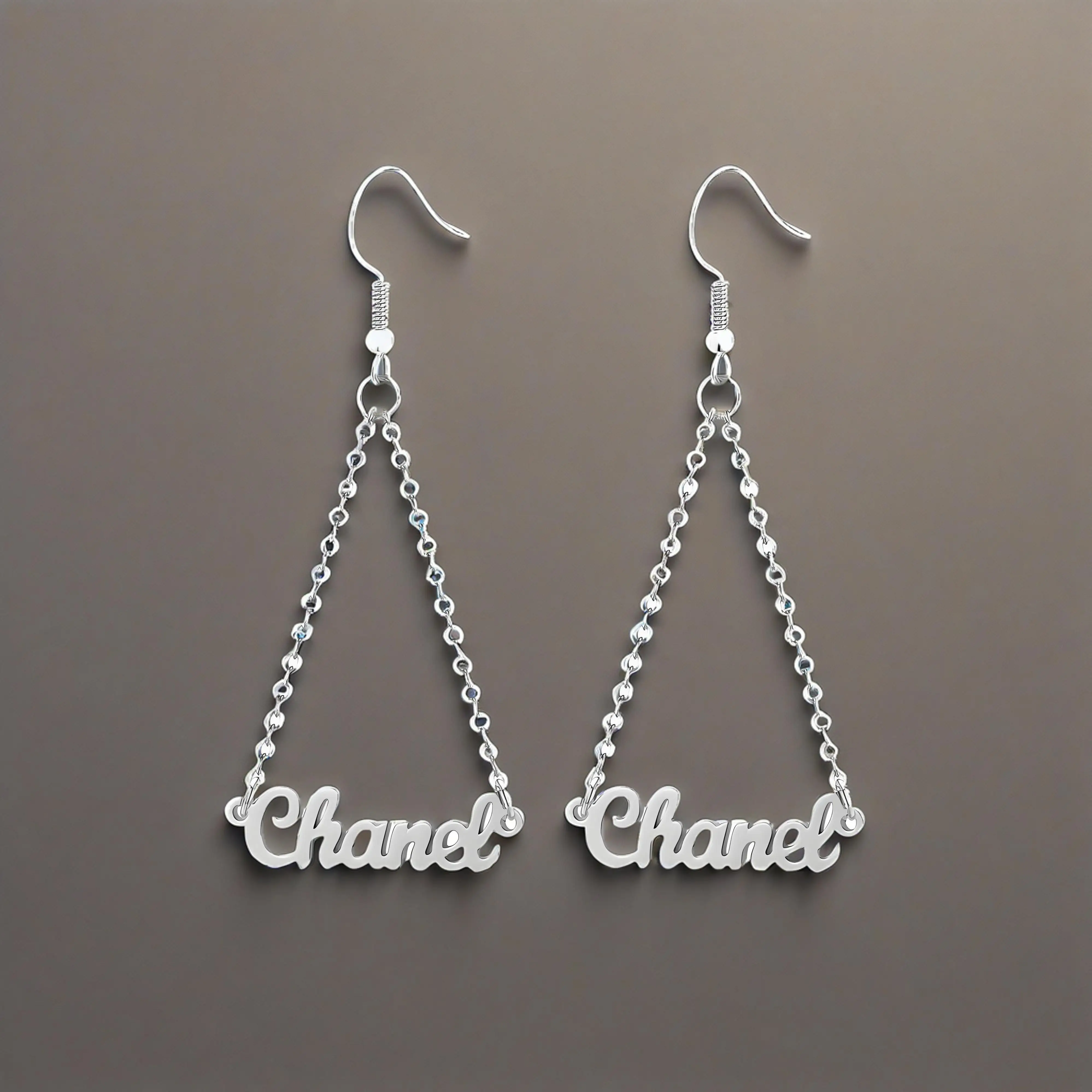 Pendientes colgantes con nombre chapado en oro personalizado, cadena - Joyería personalizada vinculada, regalo perfecto para ella, diseño colgante elegante