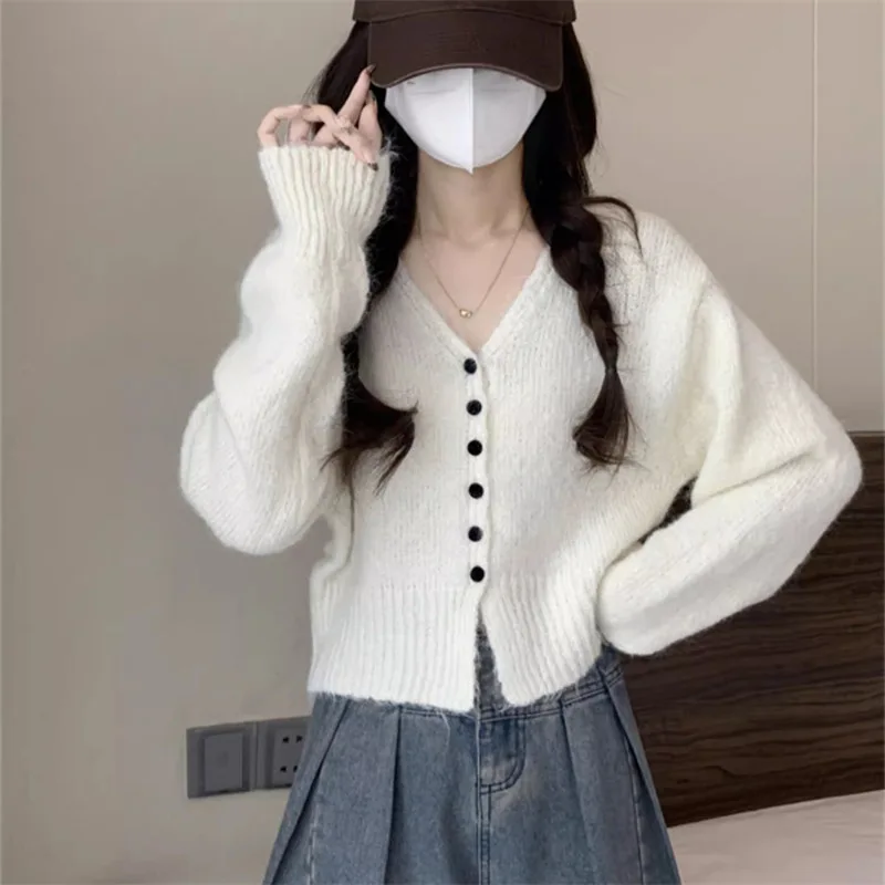 Solid Color Autumn and Winter 2026 New Korean Knitted Top Versatile Cardigan Women's V-neck Long-sleeved Single-breasted Sweater