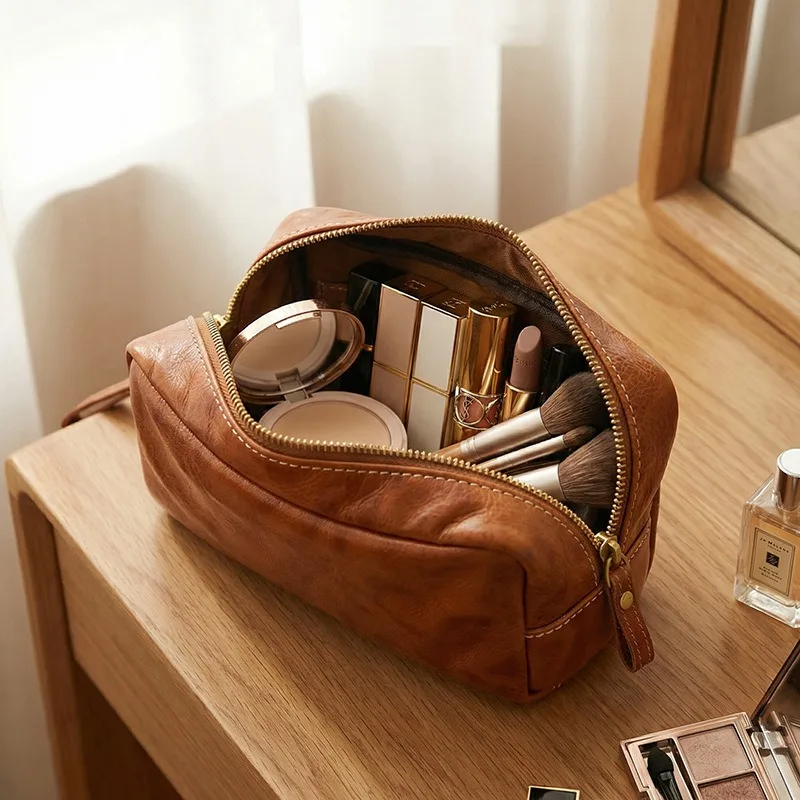 Vintage Hand-made Vegetable-Tanned Leather Clutch Bag Makeup Bag,Retro Genuine Leather Travel Toiletry Organizer Bag with Zipper