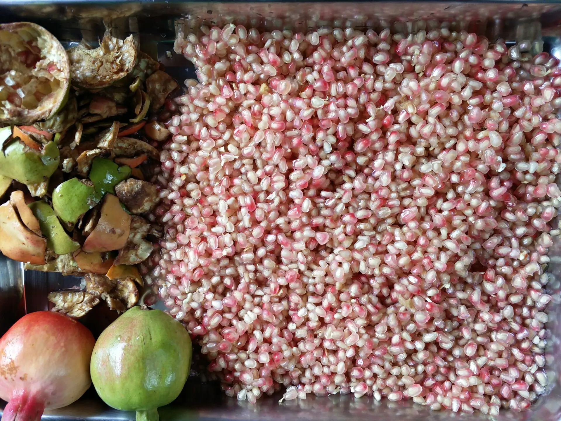 Pomegranate Crushing & Seeds Collection Seeds Arils Separator Deseeder Peeling Machine/pomegranate Processing Machine