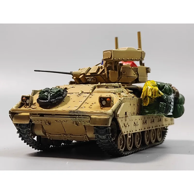 

1/72 scale M2A2 Bradley Infantry Fighting Vehicle Simulation Military Tank Model Plastic Decorative Art Collection Toy