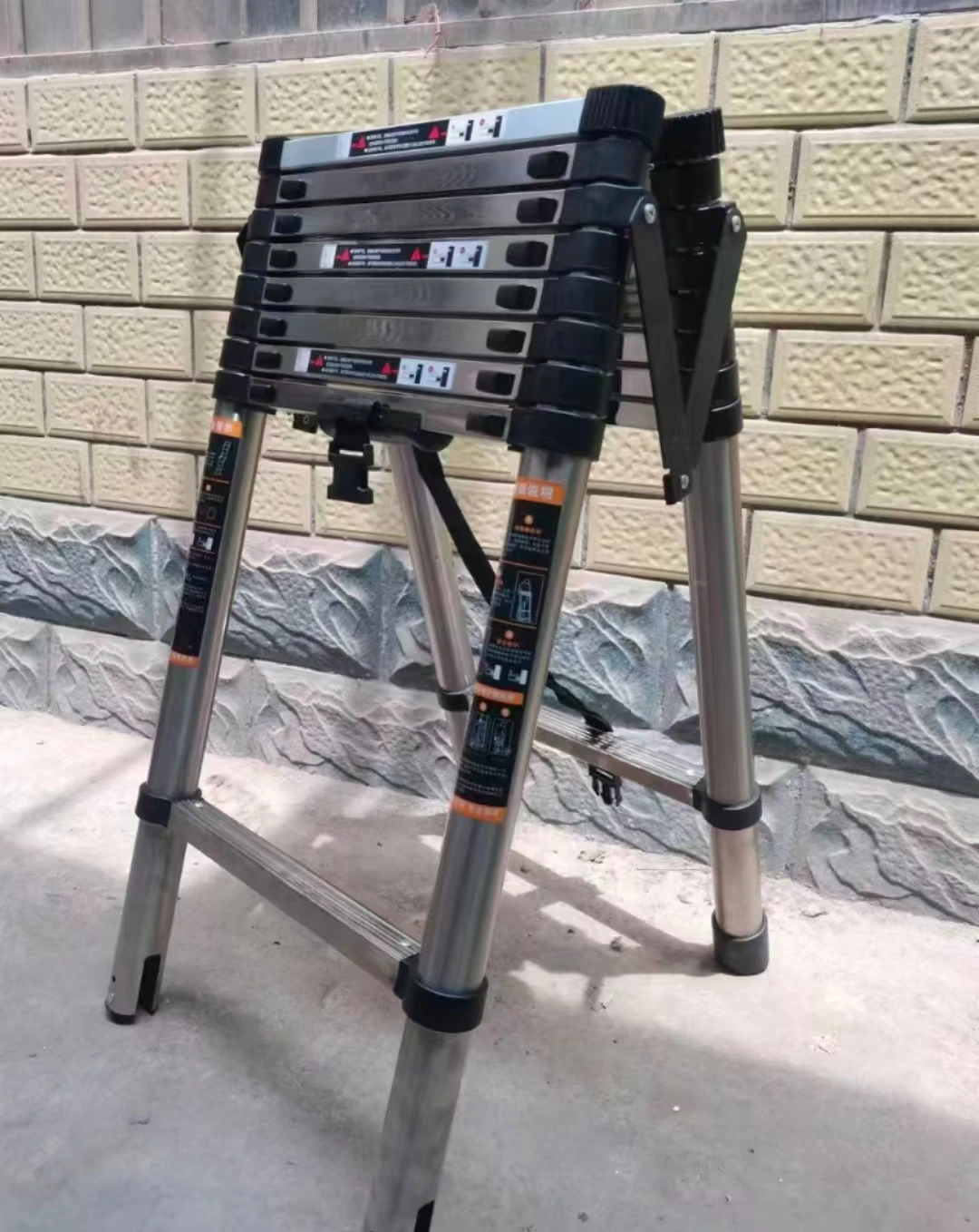 High-Quality 3.2-Meter Multi-Purpose Telescopic Aluminum Portable Extension Ladder
