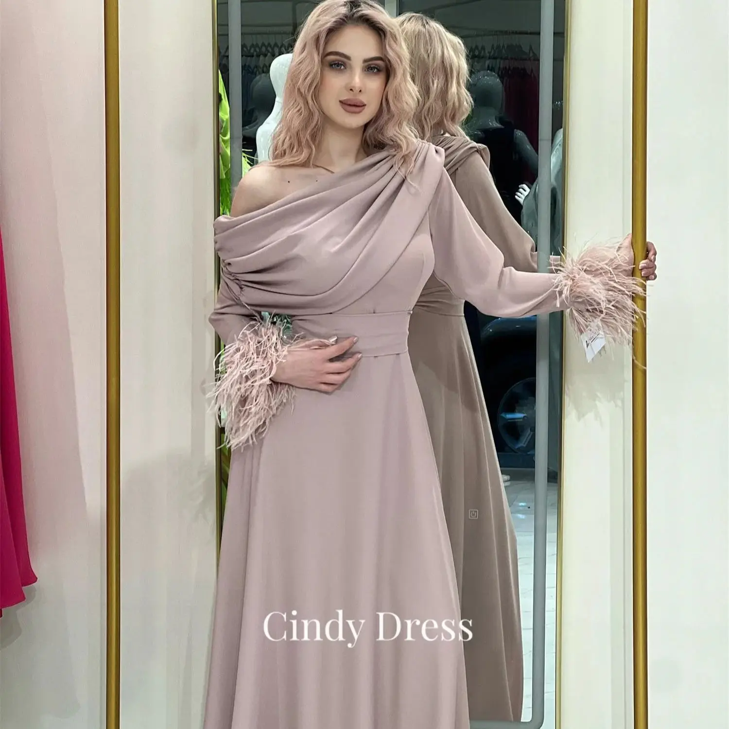 Cindy Chiffon Elegant Guest Wedding Dress Long Party Flesh Pink Customized 2024 Feather Formal Dresses Sloping Shoulders Prom