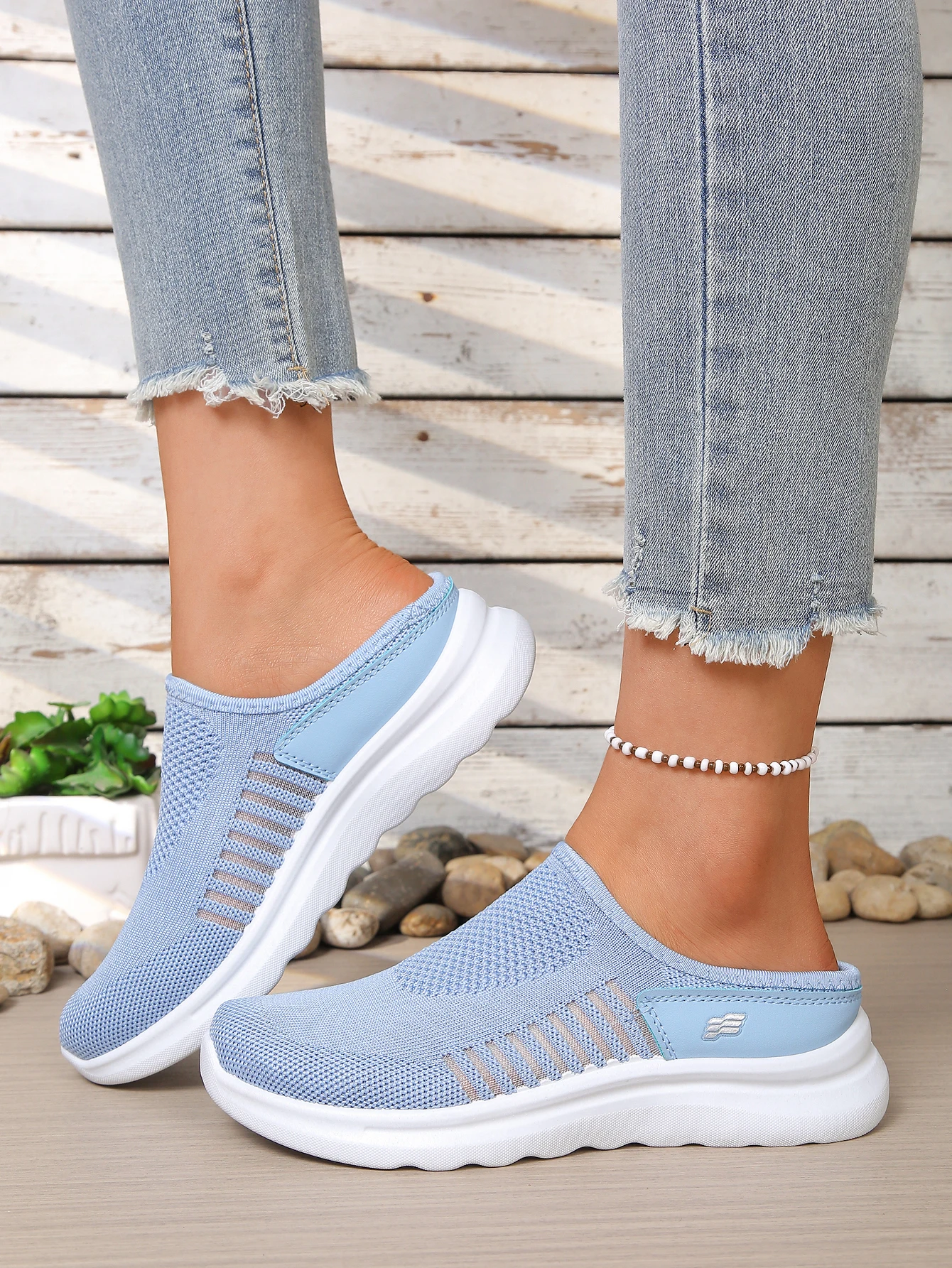 2026 Neue Damen-Hohlnetz-Slipper mit rückenfreiem Design, leichte Plateau-Walkingschuhe, bequeme Outdoor-Freizeitschuhe aus Netzstoff – Detail 18