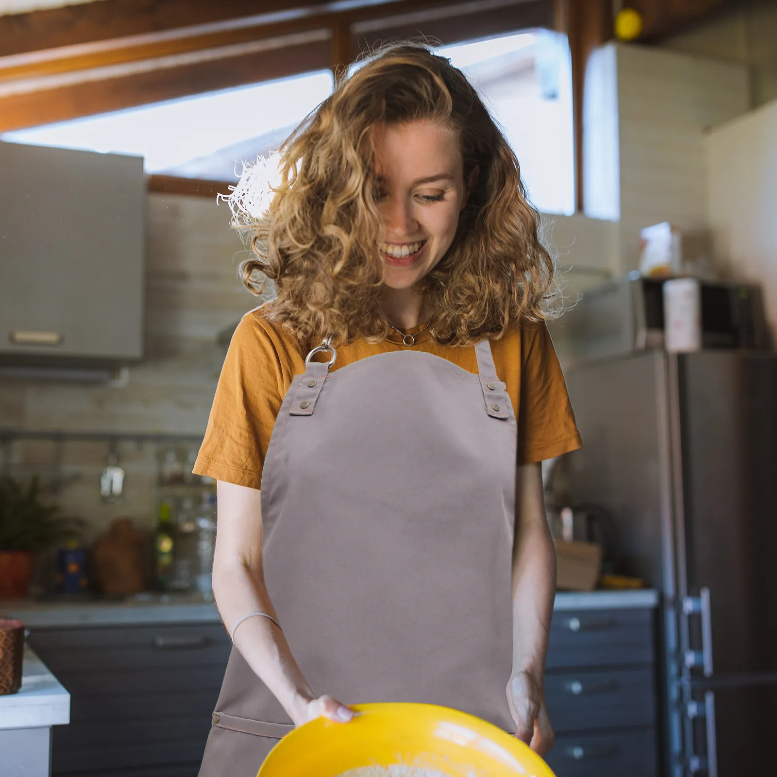 

Premium Multi-Functional Dirt-Proof Apron for Bar Cafe Restaurant Hotel Baking Cooking Catering Schools Home Use Wear-Resistant
