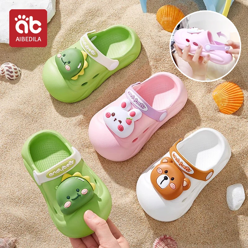 Pantoufles de maison de dessin animé pour enfants, sandales antidérapantes à semelles souples, mignonnes, chaussures d'été nouveau Design pour bébés, pantoufles unisexes à tête ronde en PVC