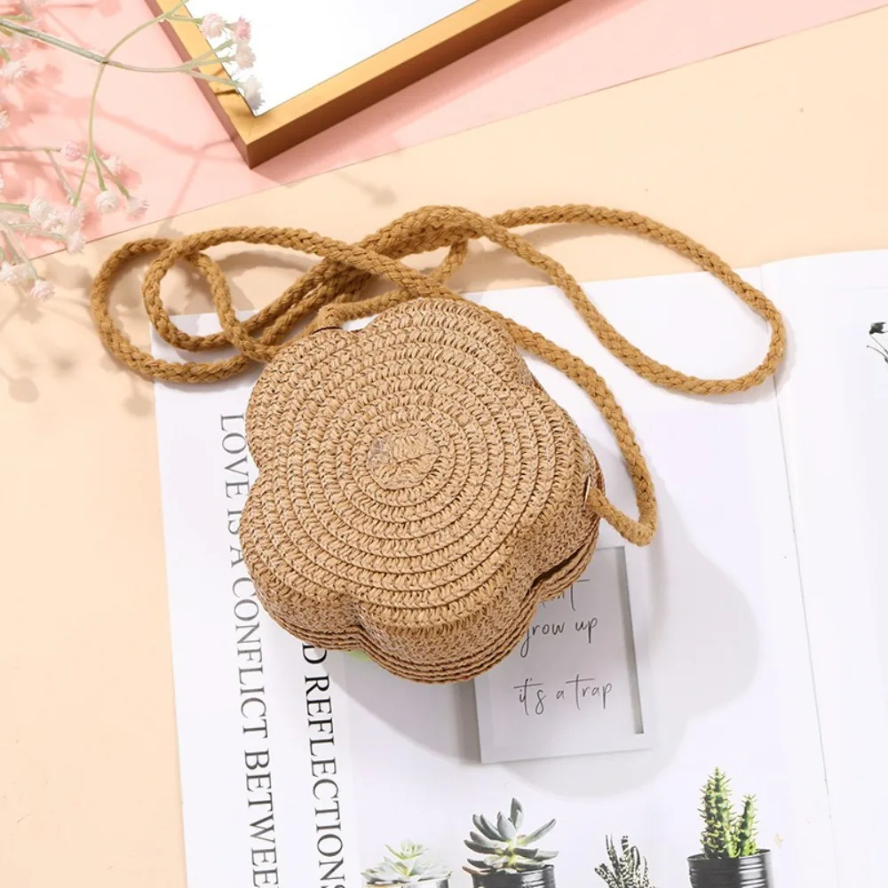 Fashion Handmade Straw Bag Flower Shape Woven Crossbody Bag Shoulder Bag for Children Girls