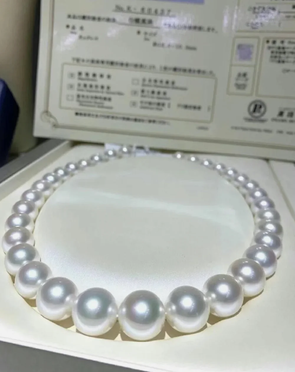 

20 inches 18 inches 16 inches Giant AAA 10-11 millimeters Natural South Sea Authentic White Pearl Necklace 14K