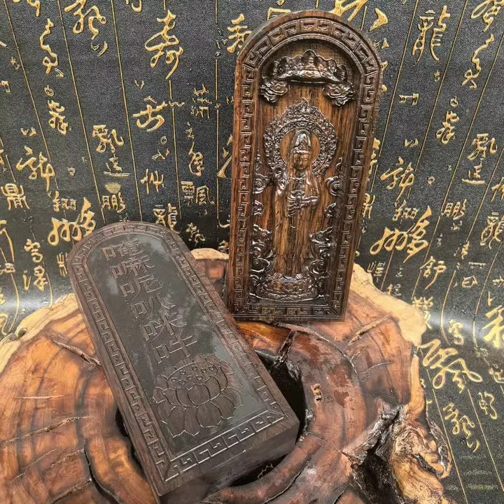 token-madre-guanyin-bodhisattva-in-rilievo-di-legno-nero-articolo-culturale-buddista