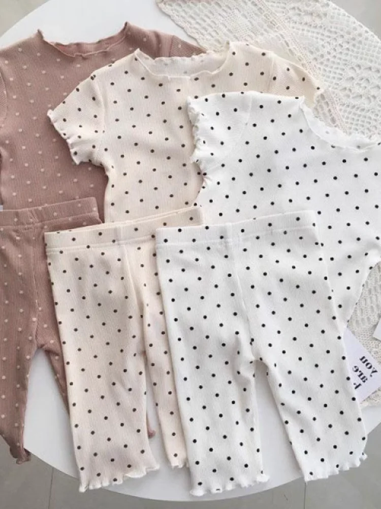 

Летний тонкий комплект из двух предметов с точечным принтом для малышей, модная домашняя одежда для родителей и детей, для маленьких девочек, весна 2025