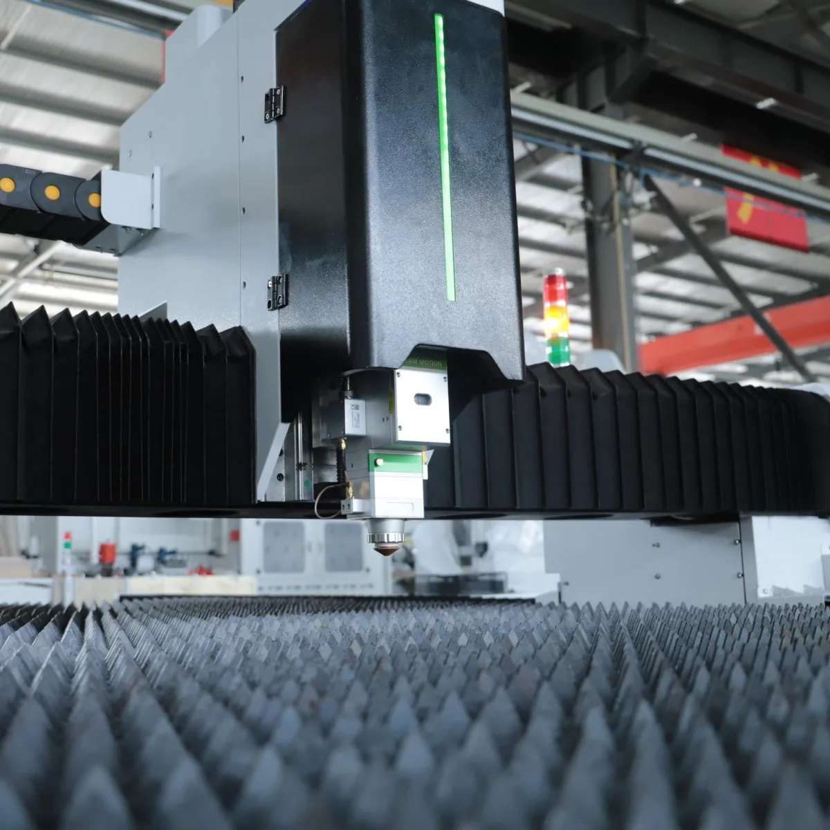 Dedicated Customer Support Iron Laser Cutting Machine 1000-10000W Aluminum Gaskets Iron Cnc Laser Cutting Machine Sheet Metal