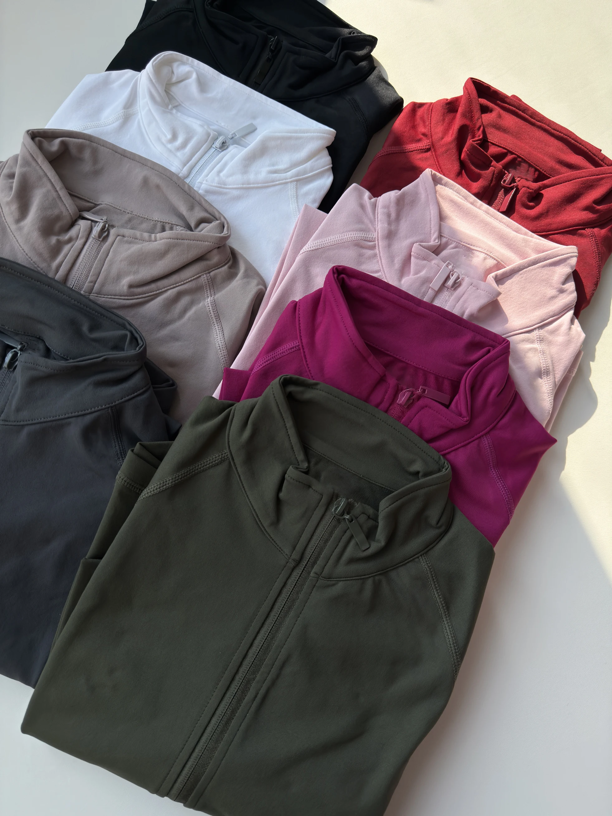 Bezešvá bunda na jógu Impact, jednobarevný kardigan s dlouhým rukávem, otevřený přední díl, vysoce strečový kardigan na zip, přehoz na cvičení - náhled 4