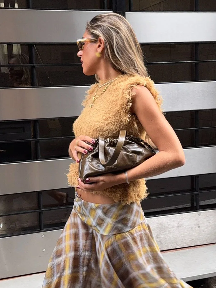 HH المرأة الصيف شيك محبوك القمم الزنجبيل الأصفر شرابة الديكور البلوفرات المرأة موضة جديدة س الرقبة سترات بلا أكمام العصرية #3