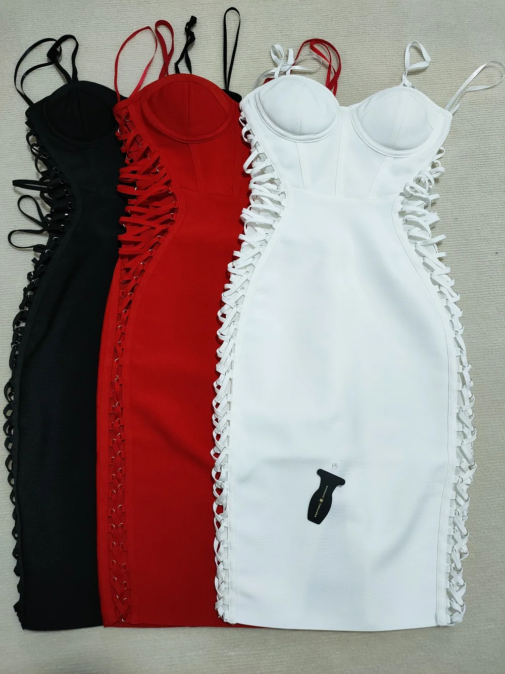 Robe mi-longue à bretelles spaghetti pour femmes, sexy, batterie, noir, rouge, blanc, bandage, club, fête, évider, piste, éducatif, été, 2022