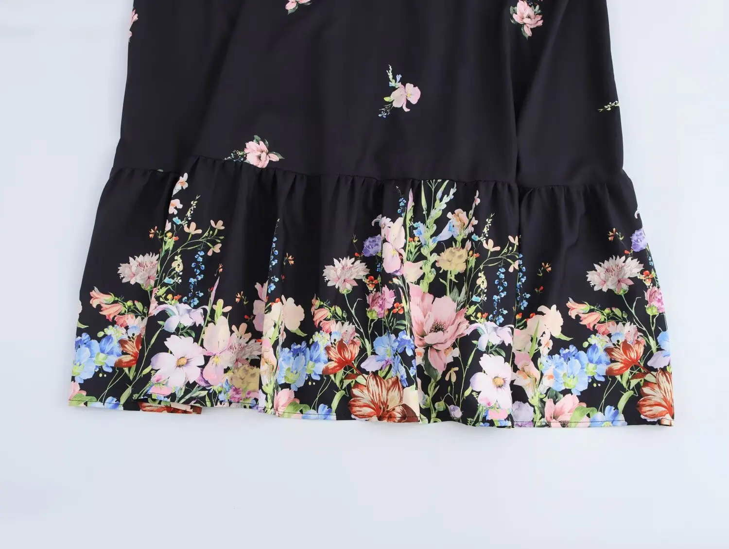 Robe Mi-Longue à Col à Revers et Taille artificiel astique pour Femme Vêtement Noir à Imprimé Floral Rétro, Collection Printemps et Été 2025