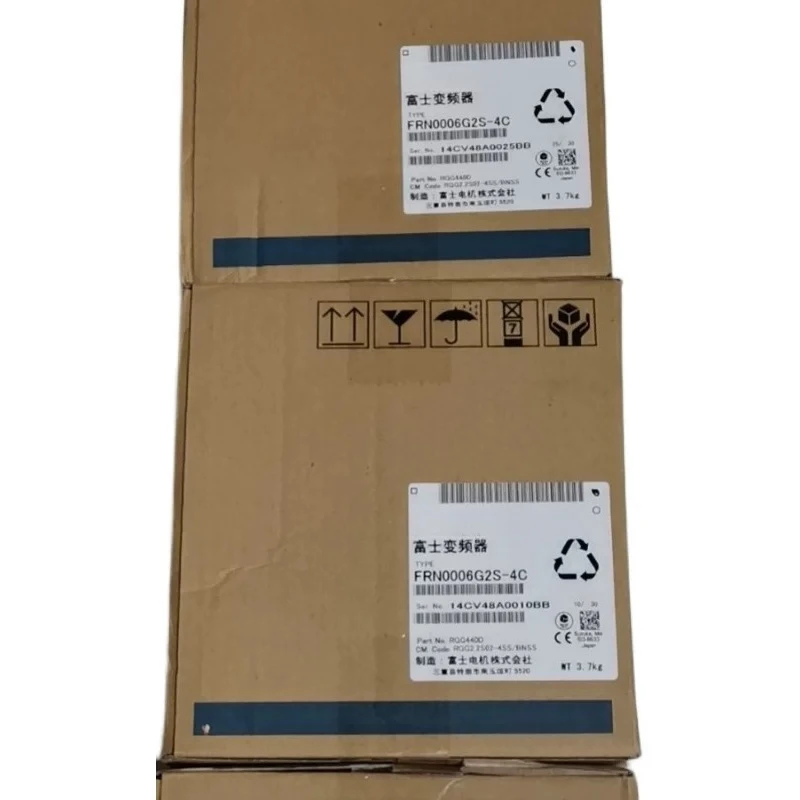 FRN0006G2S-4C inverter, with its own simple panel, the new 2.2KW 1pcs