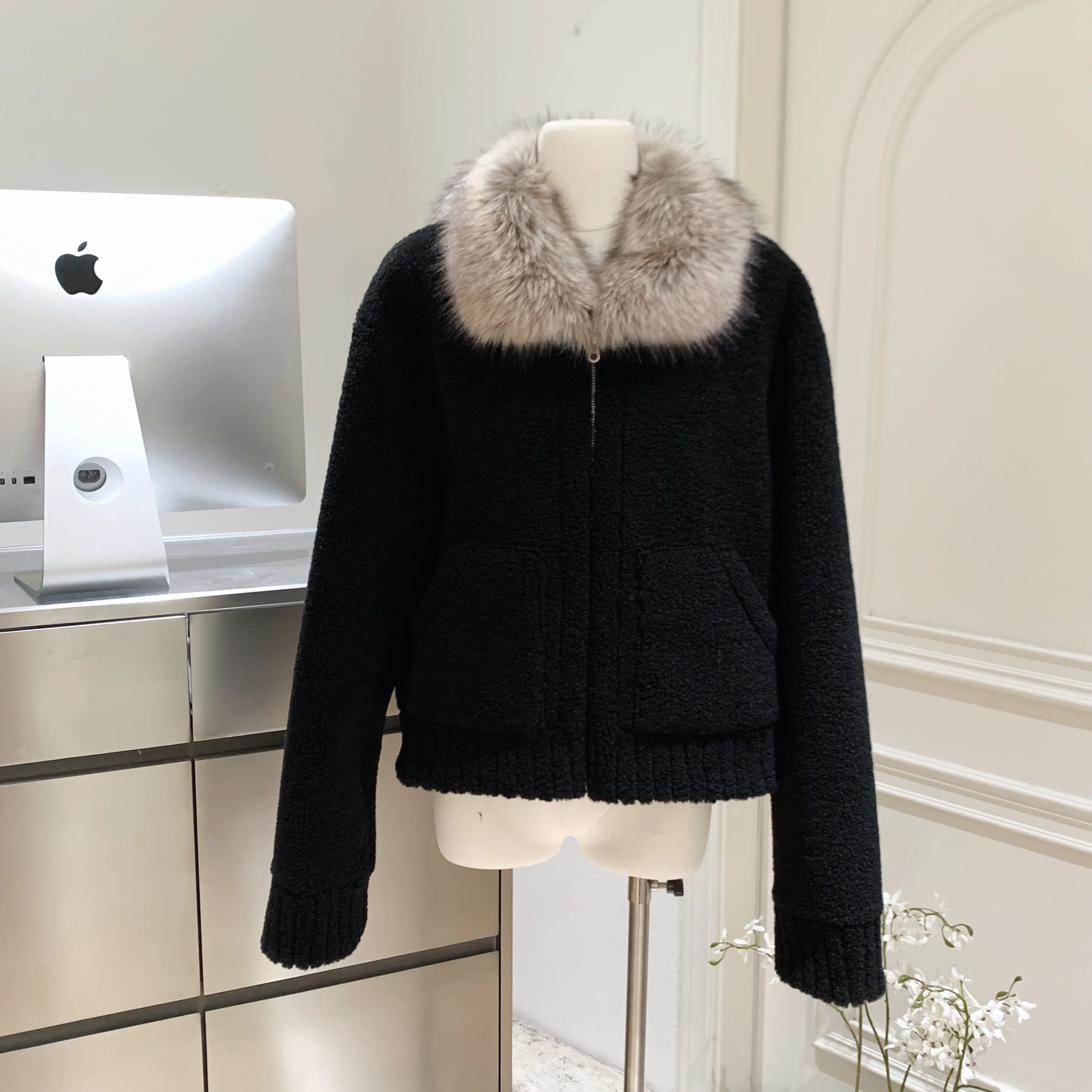 

Женская осенне-зимняя шерстяная куртка с длинным рукавом и меховым воротником, женская уличная одежда, черный пушистый верх на молнии, топ