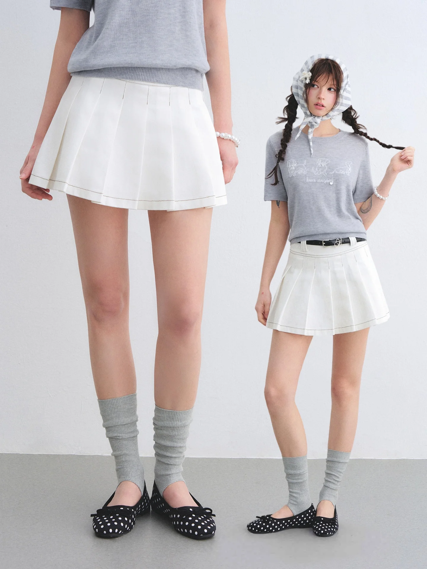 

Белая джинсовая плиссированная короткая юбка AsGony с высокой талией, стройнящая фигуру, весенняя, модная, универсальная, простой дизайн