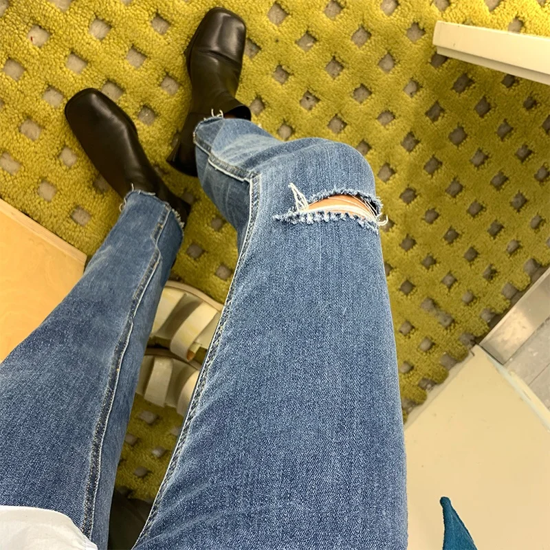 

High Waist Denim Jeans Women's Autumn Style 2025 New Hole Design Slimming Pants Cotton Breathable Comfortable Ladies Jeans