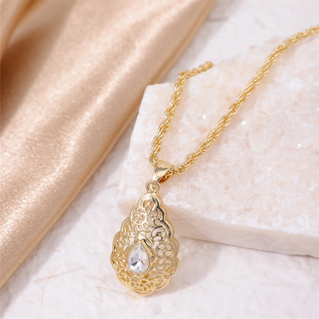 Golden Algerian Classic Wedding Necklace Drop Shape Crystal Pendant