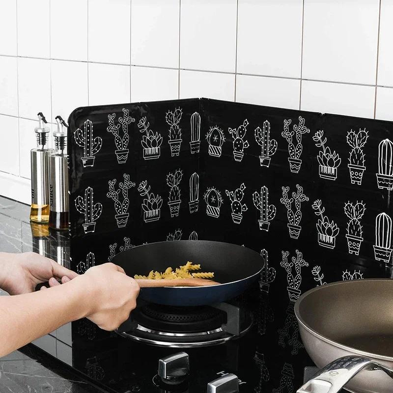 3 Sided Oil Splatter Guard Kitchen Aluminum Foil Anti Splatter Shield Guard Grease Splatter Guard for Stove Top and Frying Pan