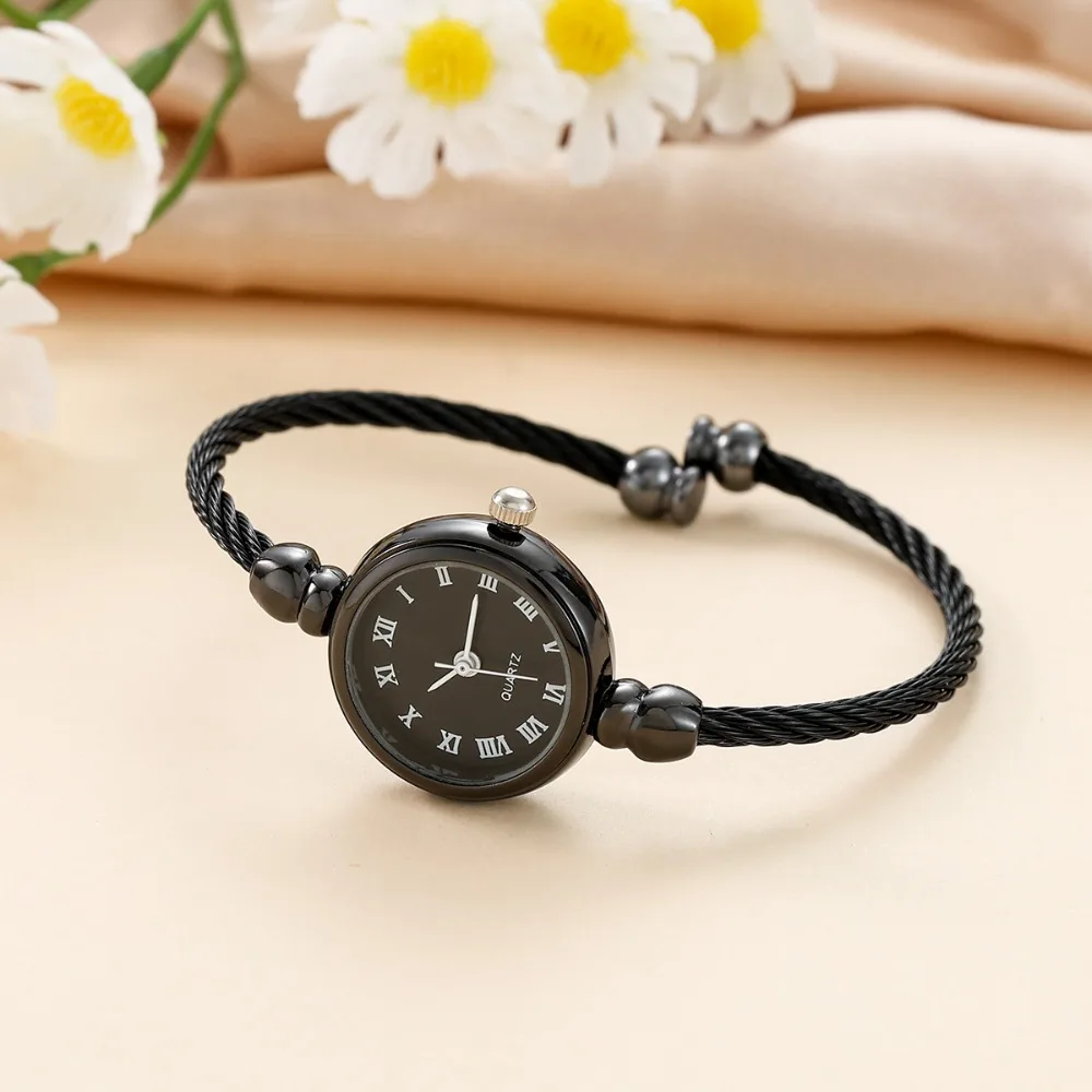 Casual Luxury Bangle Bracelet Retro Alloy Quartz Watch Wristwatch Chain Watches Women