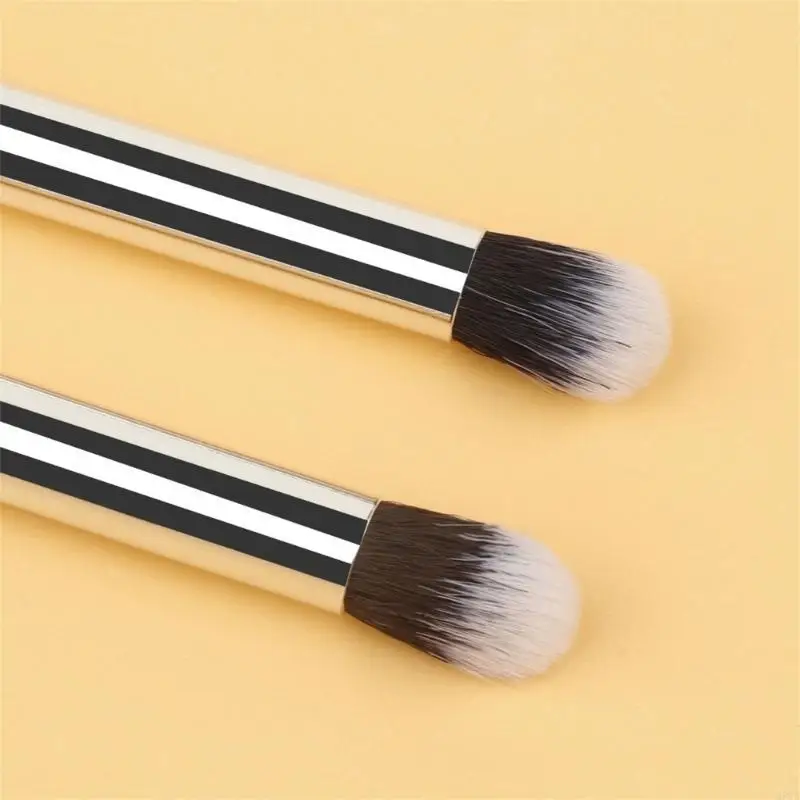 28TA多目的両面アイシャドウと輪郭を描くブラシポータブルメイクアップツール