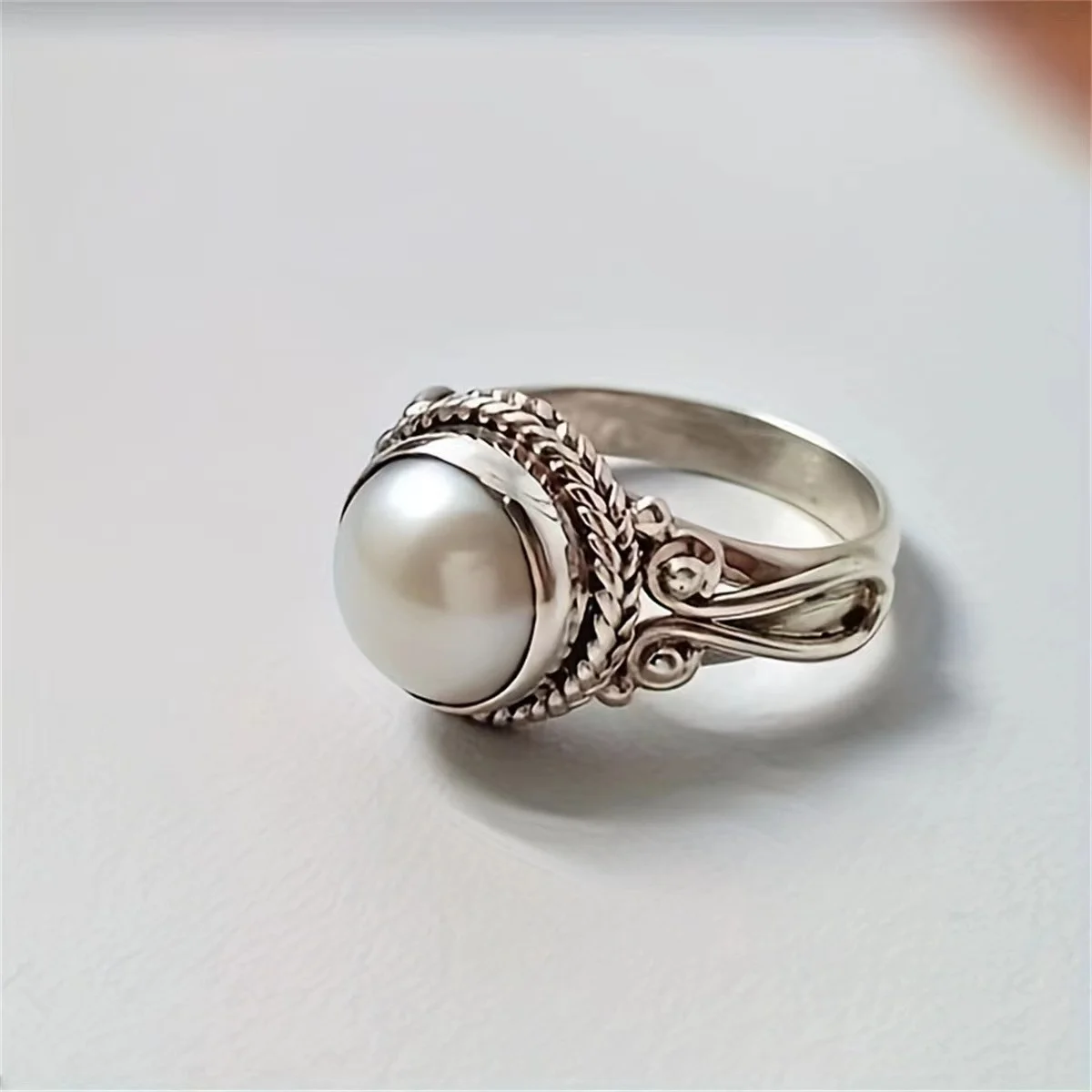 Retro imitation Thai silver trendy women's ring and pearl ring