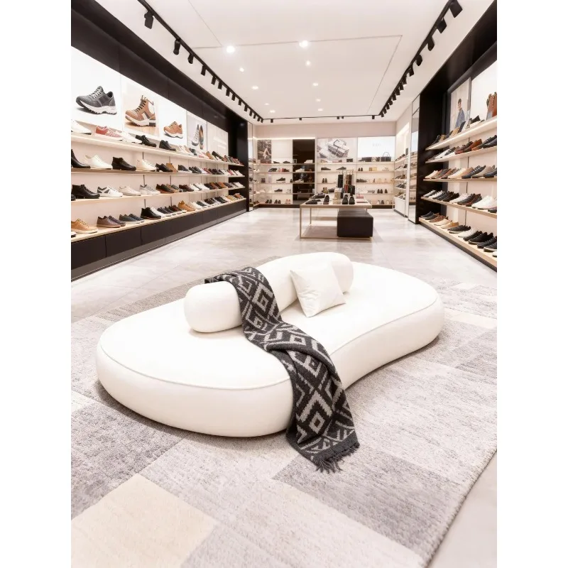 Clothing store, shoe store, rest area, reception double-sided disposable creative curved sofa small apartment hotel creativity